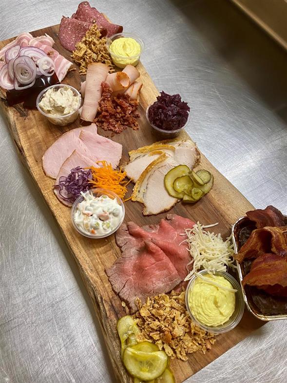 Pålægsfad - 4 slags pålæg